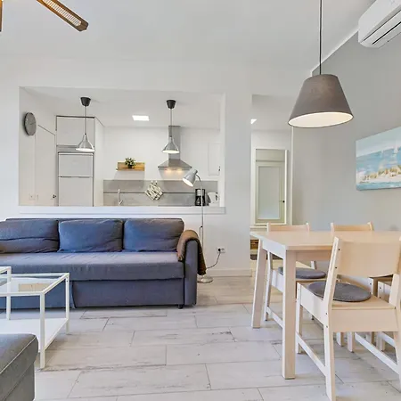 Beautiful 2 Bedroom In Boliches