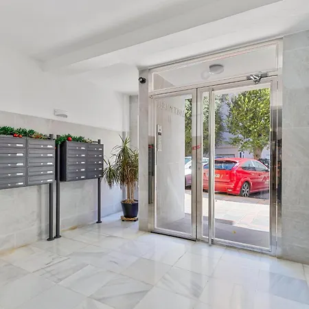 Beautiful 2 Bedroom In Boliches 푸엔히롤라